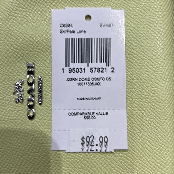 Coach Dome Cosmetic Case
SV/Pale Lime - Picture 4 of 16